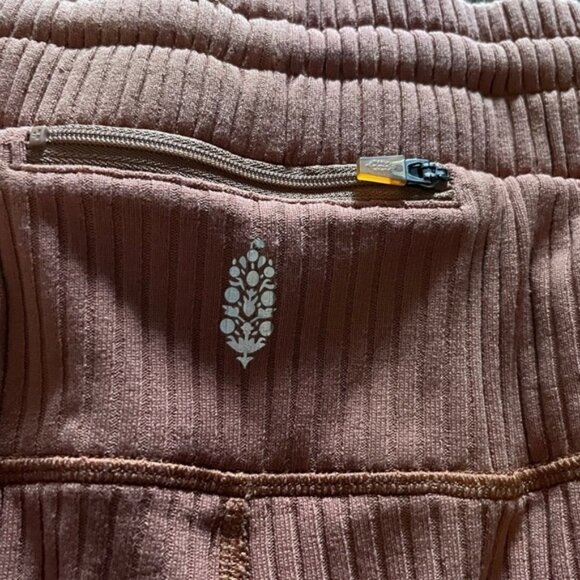 Free people mouvement brown ribben pant size xs - Picture 10 of 10